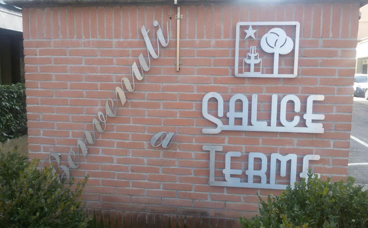 Hotel Salus Salice Terme Eksteriør billede